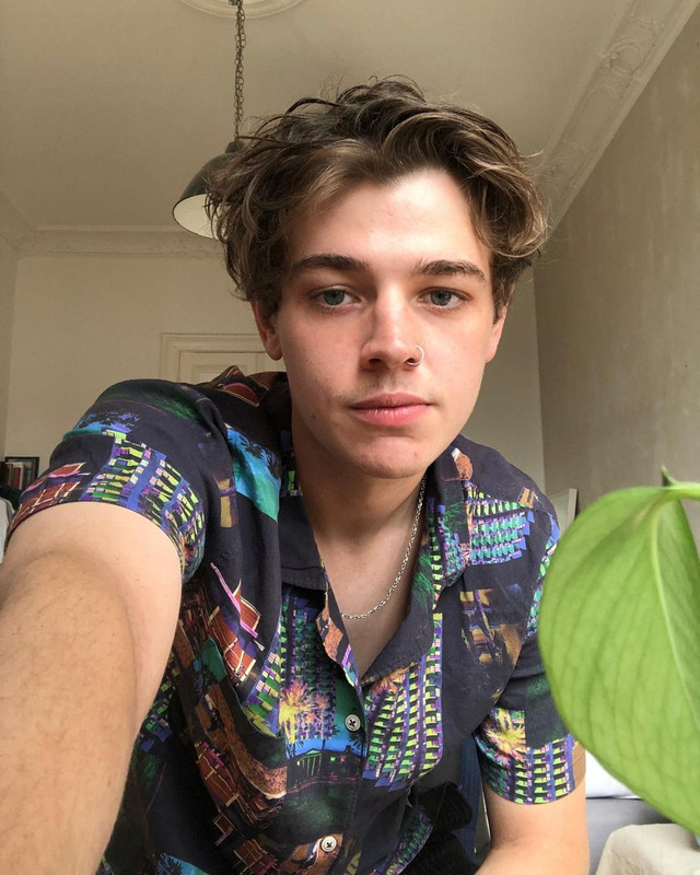 116426636_569016843759054_6066875849197986268_n