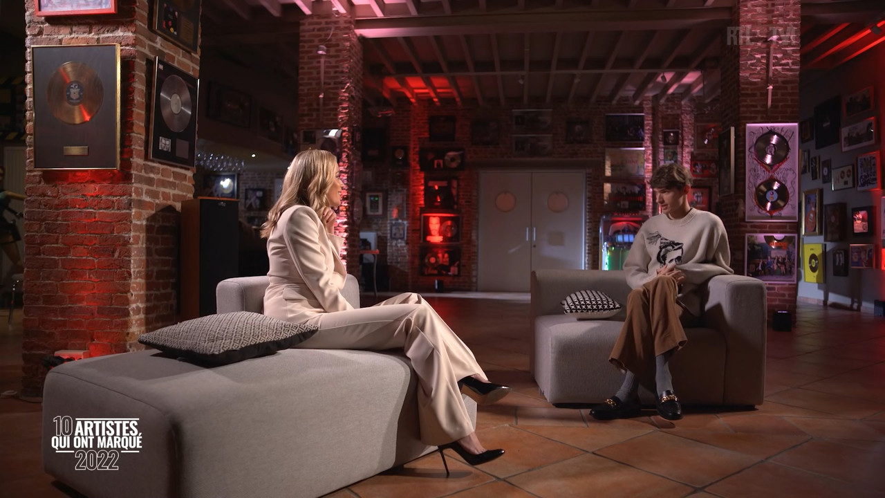 Angèle, M.Pokora, Mylène Farmer ils ont fait 2022 2023_01_07_18_50_00.ts_snapshot_00.51.19.564