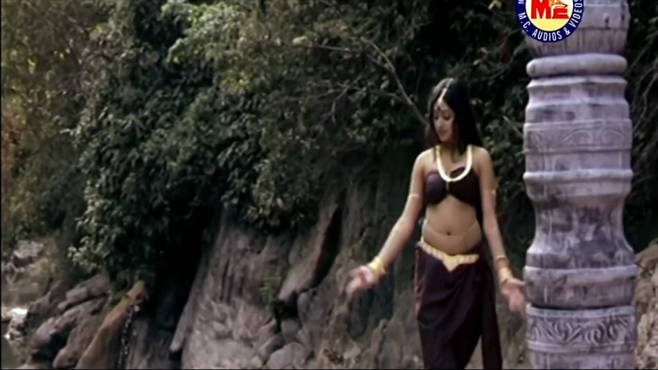 Haripriya - Hot Navel Show - Malayalam album song.mkv_snapshot_03.50.448