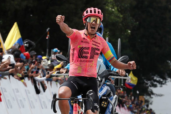 Richard Carapaz vince sullAlto del Vino (foto:Colombia.As.com)