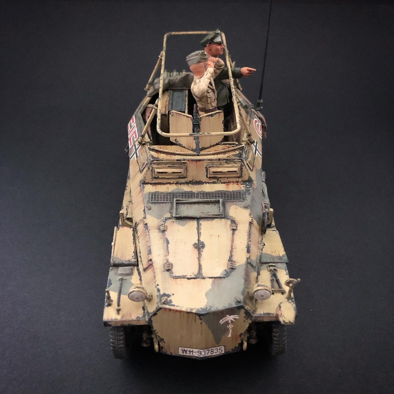 BCFE0CC5-9D24-4079-949E-44210A1E4E57