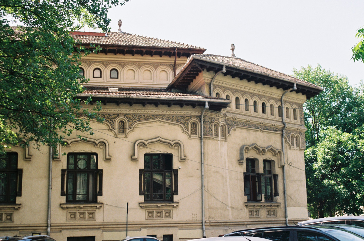 R1-09501-0022.jpg
