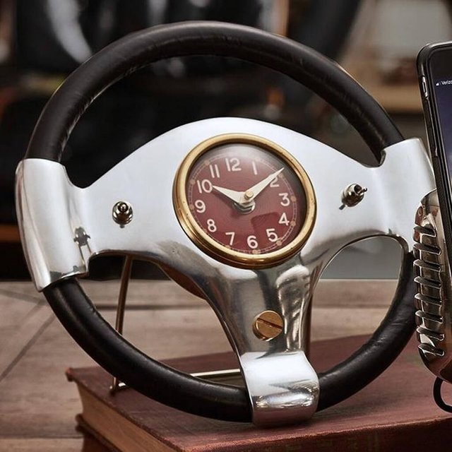 clock-steering-wheel.jpg