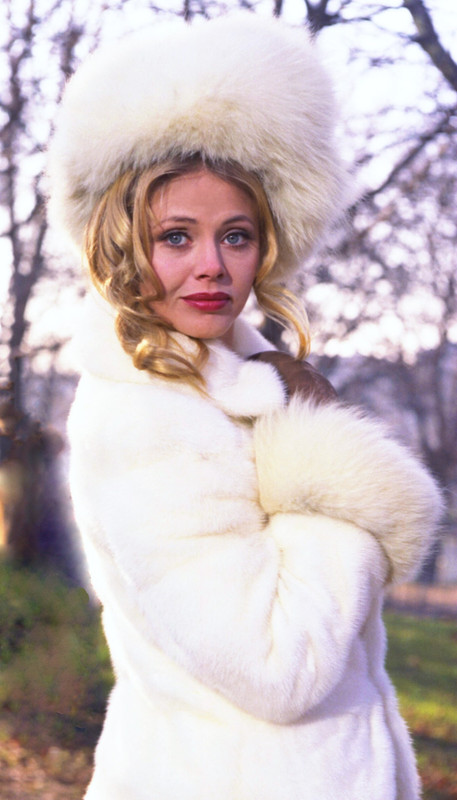 Britt_Ekland_mc62