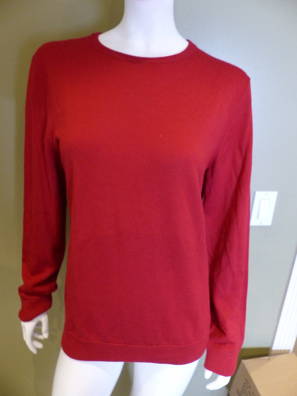 APC WOMENS RED SWEATER PULL OVER WMNS SIZE LARGE