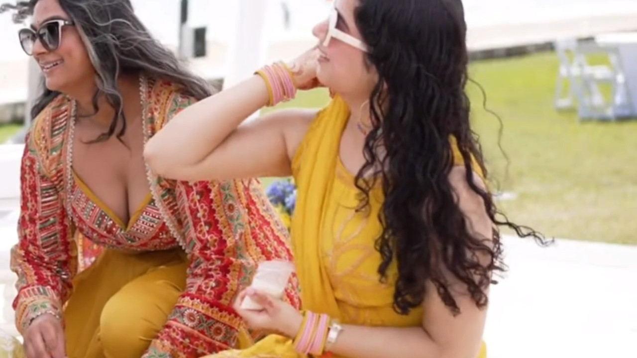 Hot Sexy desi Girls tits and cleavage in different costumes mp4 snapshot 00 12 875