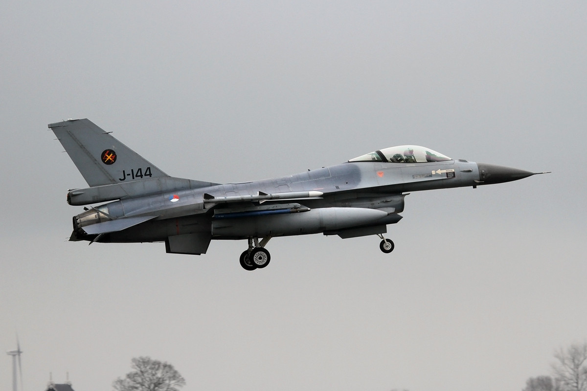031_F-16AM_KLu_J-144_312 sq