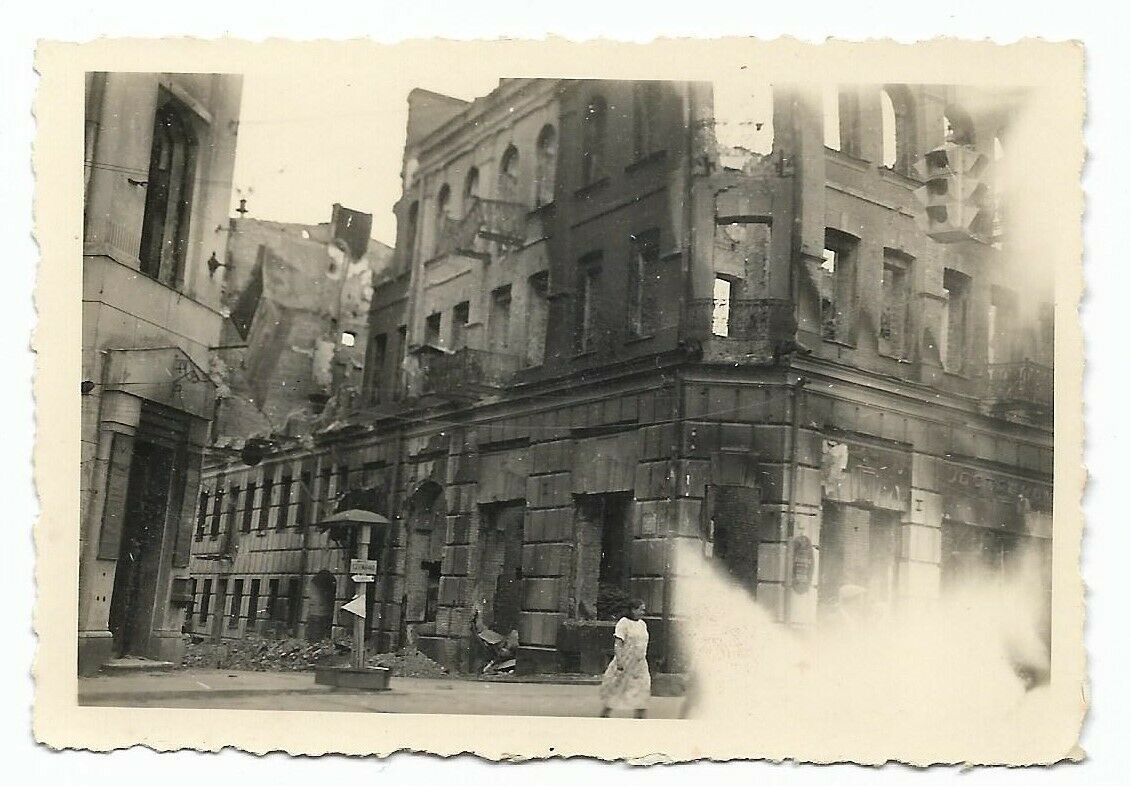 Foto Russland 2. Weltkrieg Ostfront Wehrmacht WK2 Haus Minsk Минск Мінск Schild