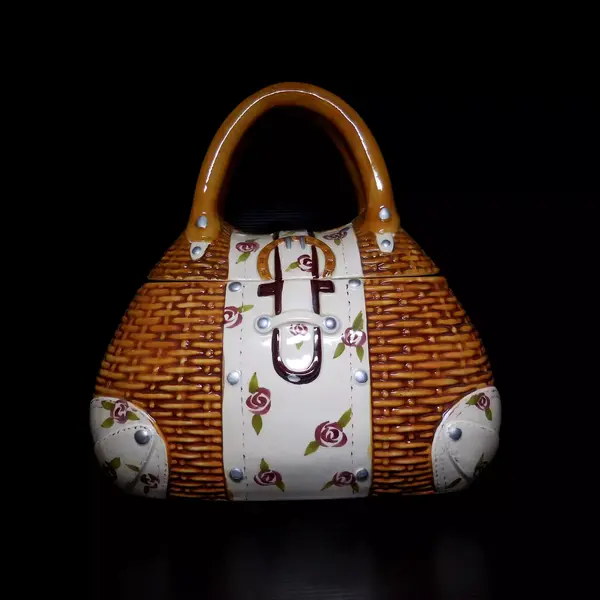 bag-ceramic-rattan.webp
