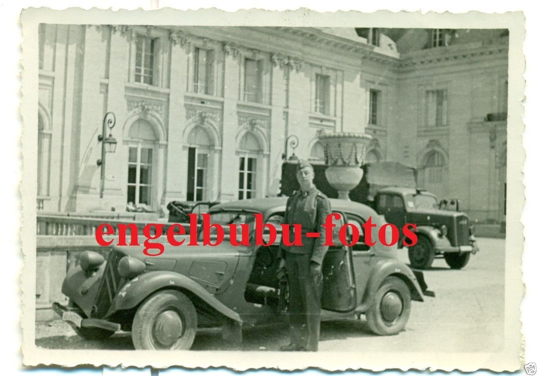 - FAHRZEUG - BEUTE - KÜBELWAGEN - FRANKREICH