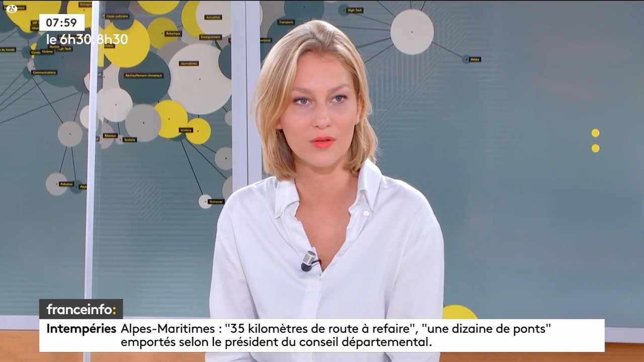 10.07 - 05.29.00 - 9h30. Entre JT, chroniques, invités et revues de p....ts_snapshot_01.36.23.698