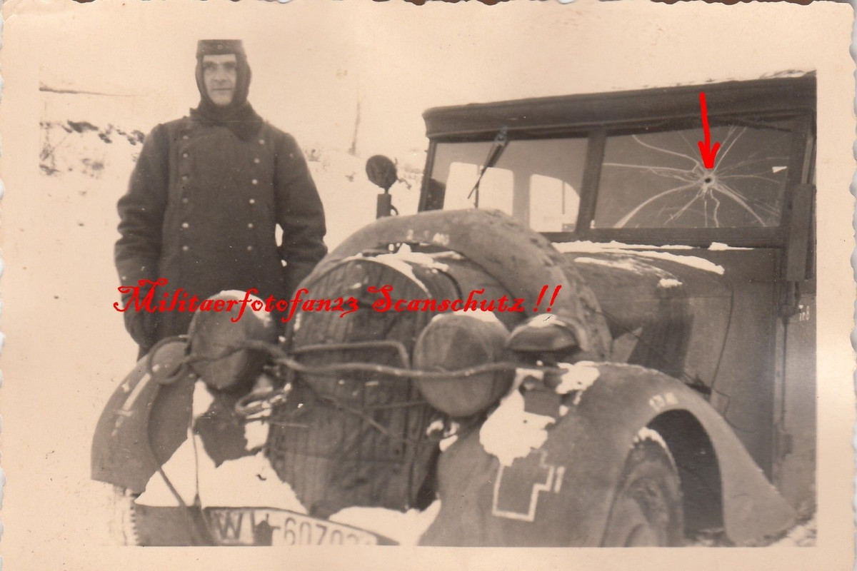 Nachrichten Kübelwagen Einschuß auf Fahrerseite Rußland 1941