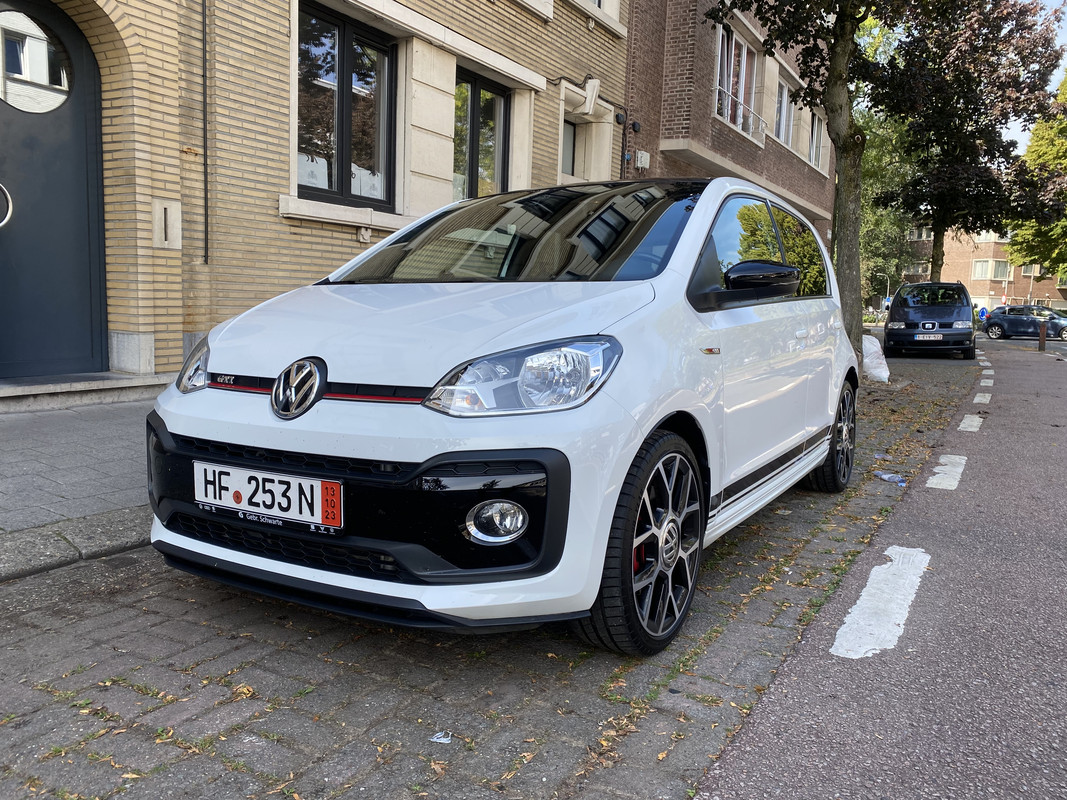 269DE55D-1F71-4D69-BA60-4AB34174BB5A