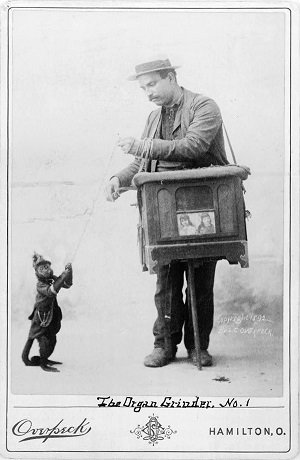 Words of the Day - Page 5 Organ-grinder-with-monkey
