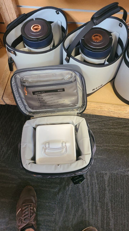 photo4911292822804605673