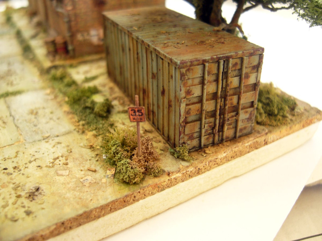 End of the Line Diorama 32