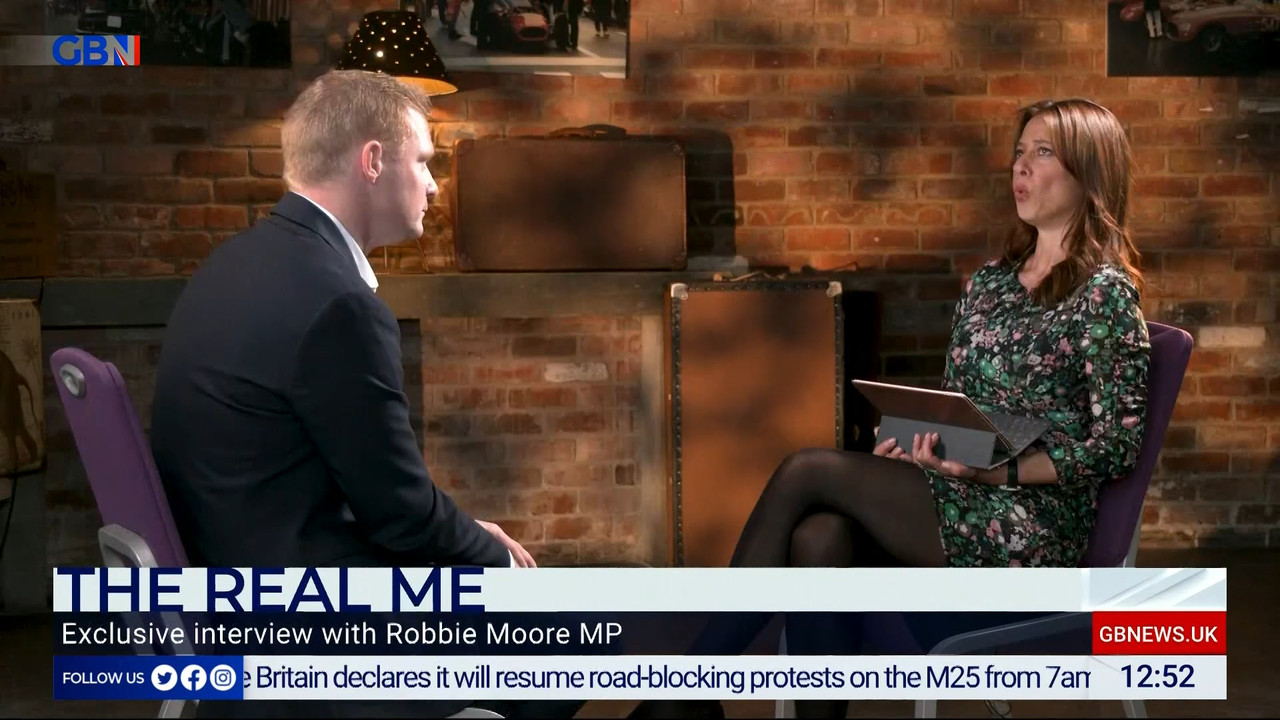 10.26 - 12.00.00 - The Briefing With Gloria De Piero. Your must-watch....mts_snapshot_53.26.627