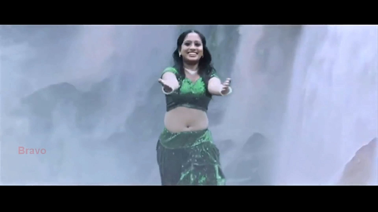 [Image: Serial-Actress-Lakshmi-Priya-Hot-Song-mp...13-138.jpg]