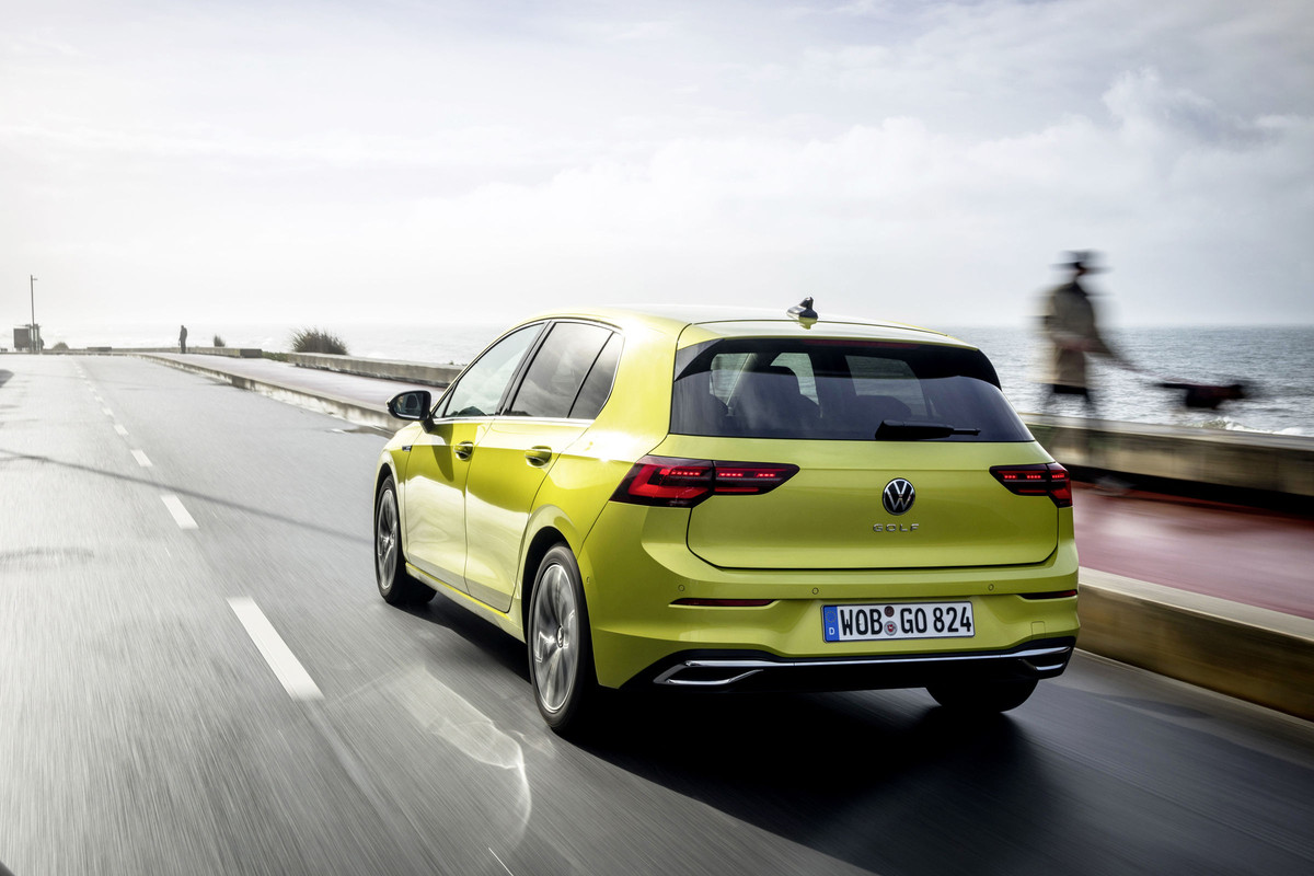 DB2019AU02030_overfull