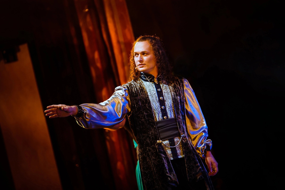 12ADE171-2675-4EBA-89AE-6DFBECAE4CB3