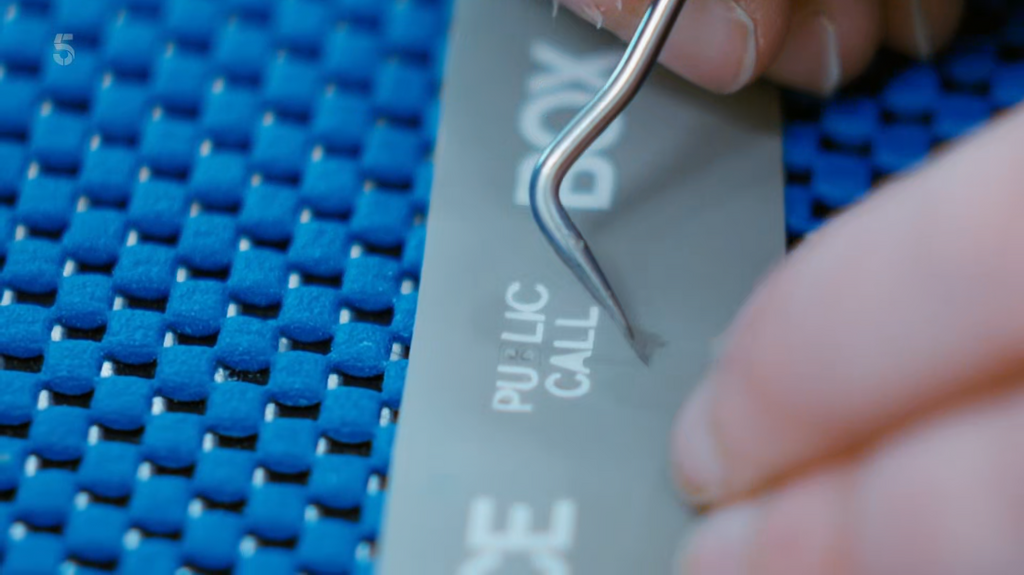 [Image: 2giz4q7bttd4.png]