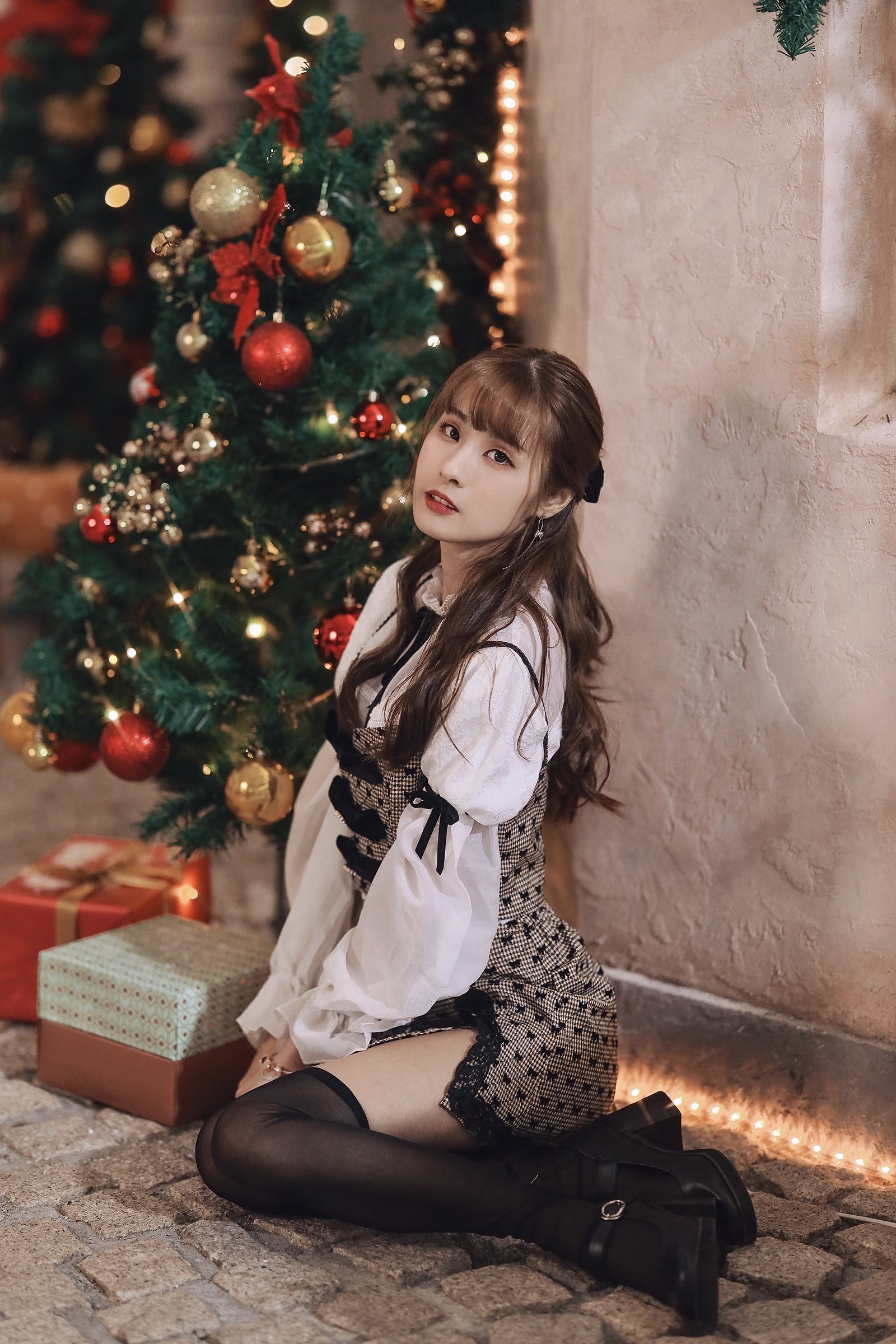 泥泥汝 圣诞主题 A 写真图集｜节日风格高清摄影（50P｜192MB）插图3