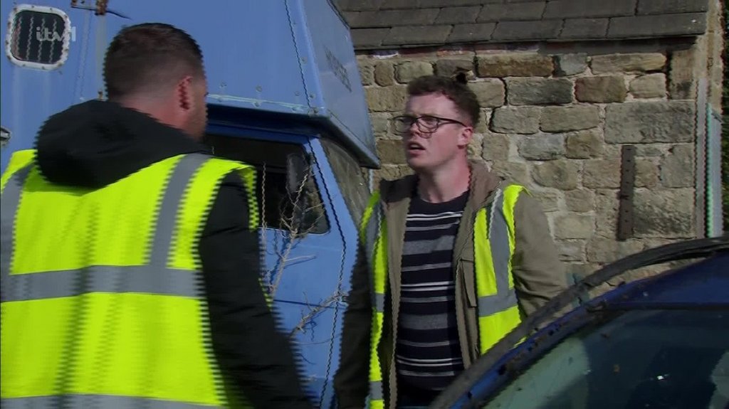 [Image: fwt54wa7w2rm.jpg]