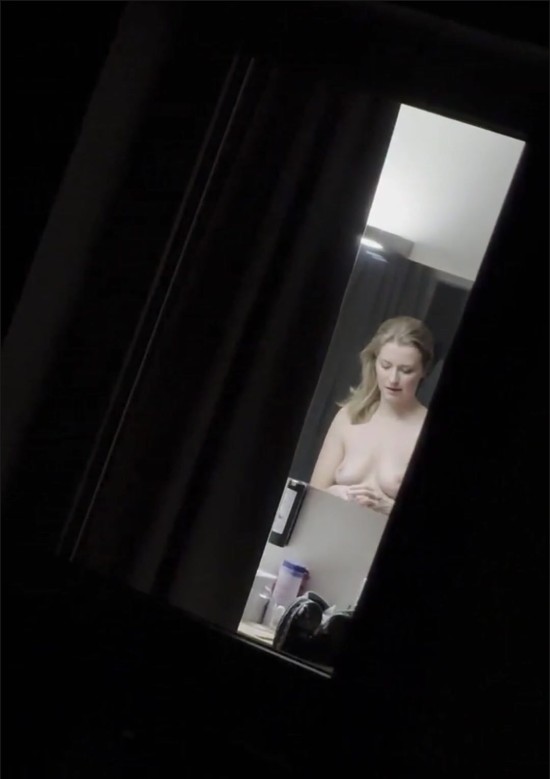 [Image: Voyeur7205160059.jpg]