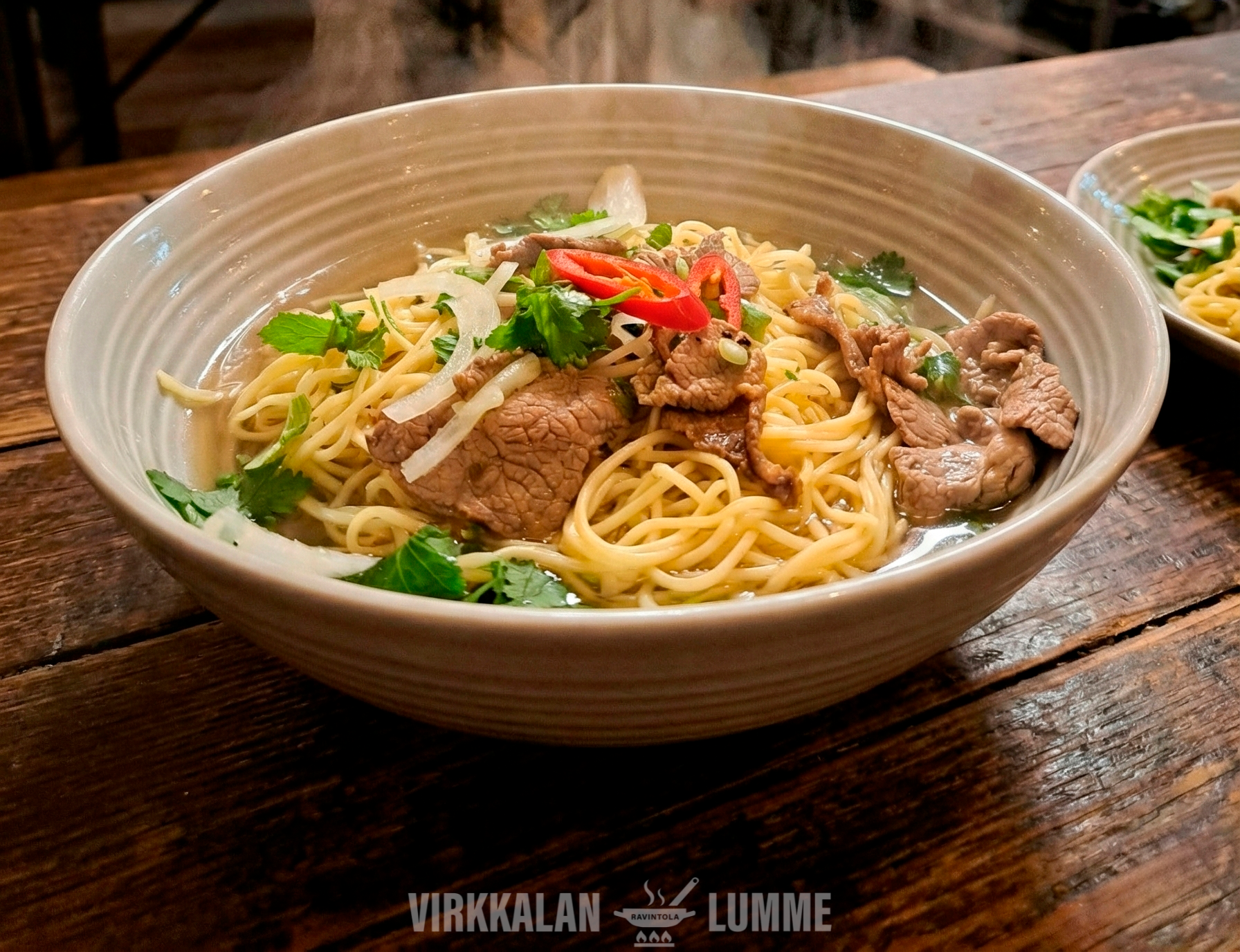 Pho-keitto naudalla – Virkkalan Lumme