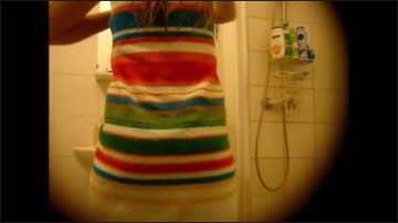 [Image: Voyeur47215100154.jpg]