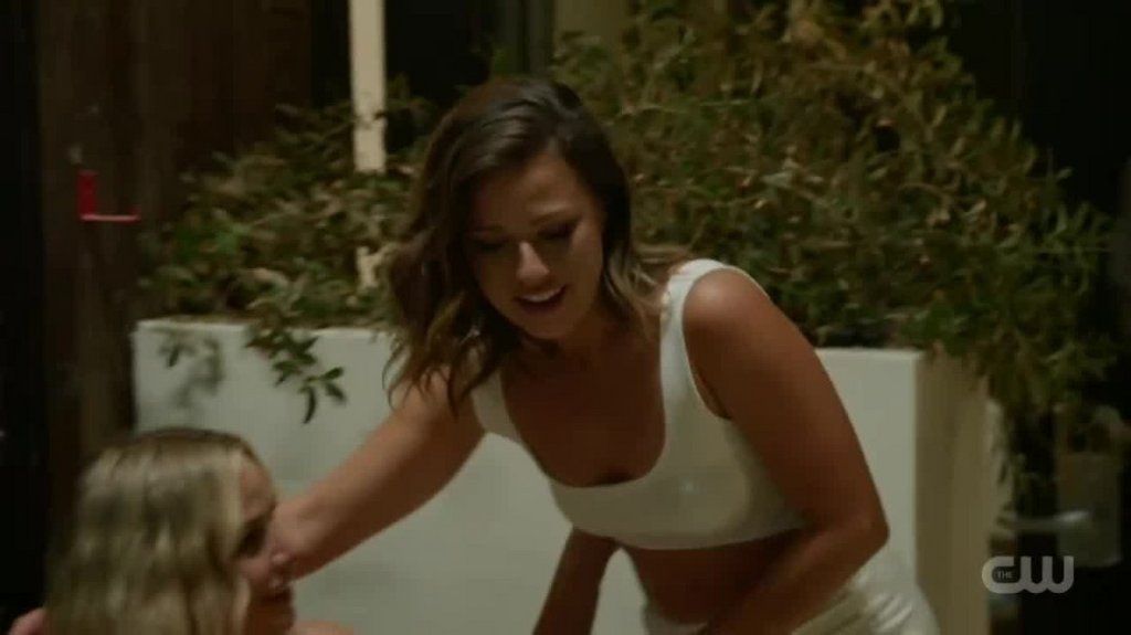 [Image: yuzs5v5rrz04.jpg]