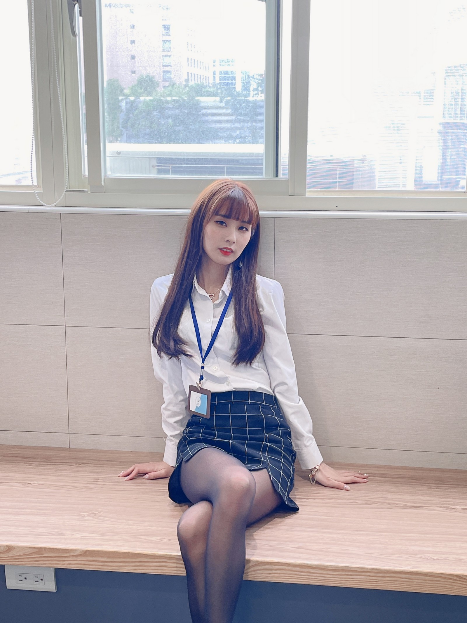 泥泥汝 OL 女郎 B 主题 写真＋视频合集｜高人气职业风作品（350P｜12V｜840MB）插图3