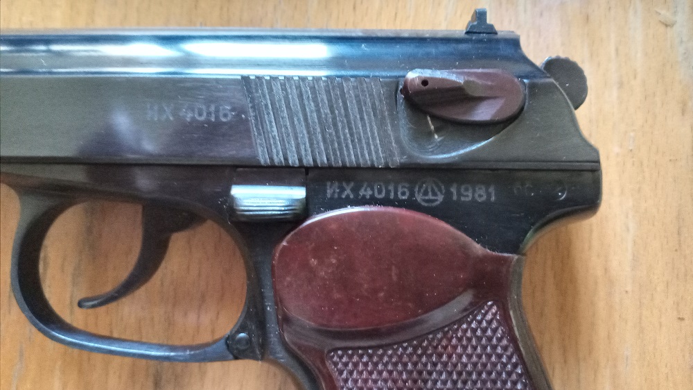 https://i.postimg.cc/TY35jxdL/Makarov-PM-1981-3.jpg