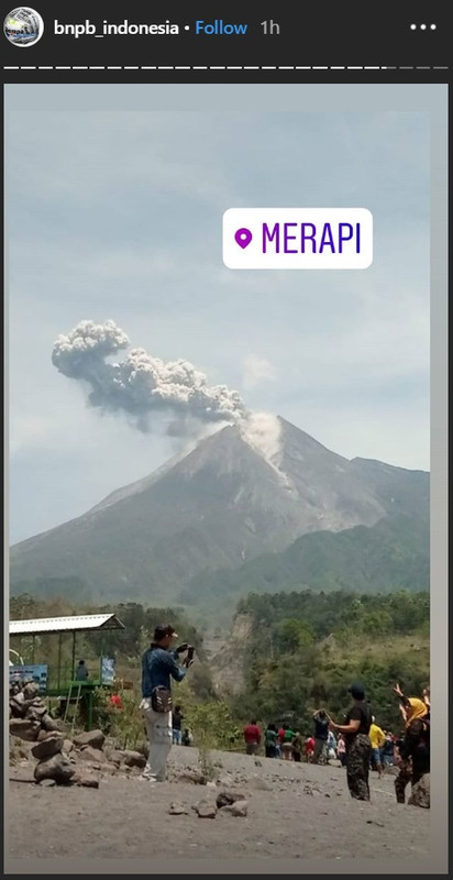 Video detik-detik Gunung Merapi meletus