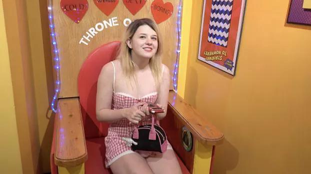ATKGirlfriends – Dez Hansen – Ripleys 1
