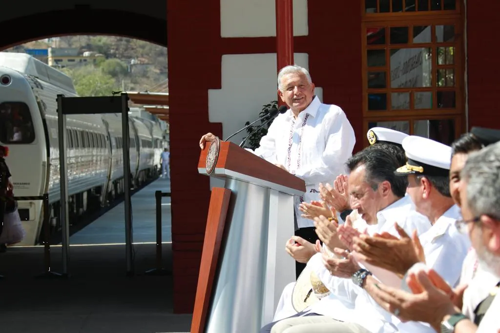 Unir el Pacífico y Atlántico; el sueño que logra AMLO al inaugurar el Tren Transístmico