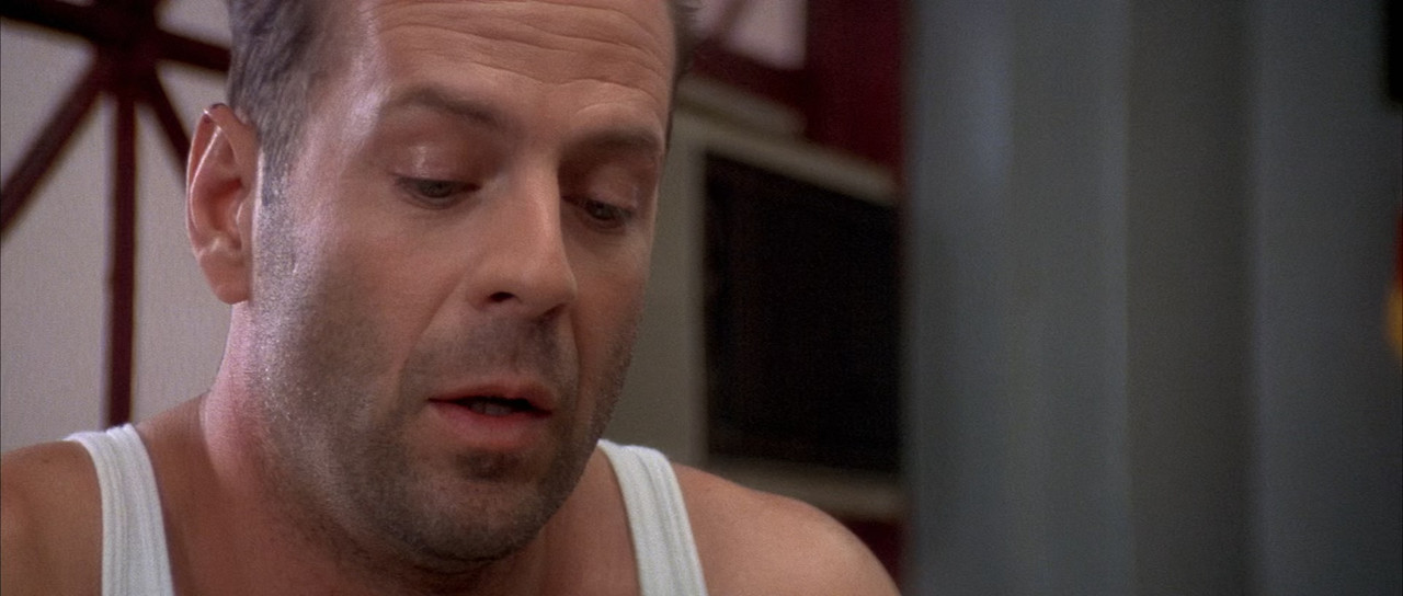 Die Hard with a Vengeance 1995 (1080p x265 10bit Tigole).mkv_sna