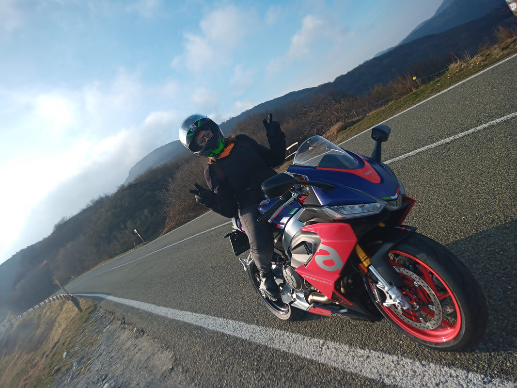 BFD968CB-725C-4384-B2FF-A7B1C35C64E1