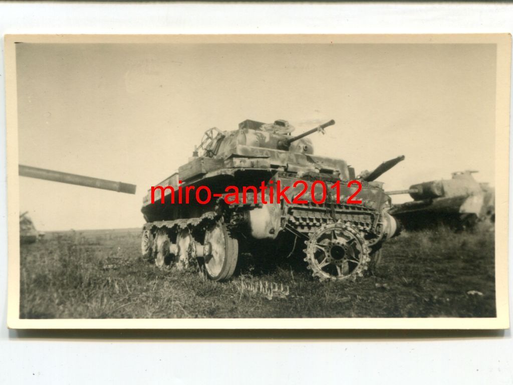 Wehrmacht, zerstörter deutscher Panzer, Nahaufna