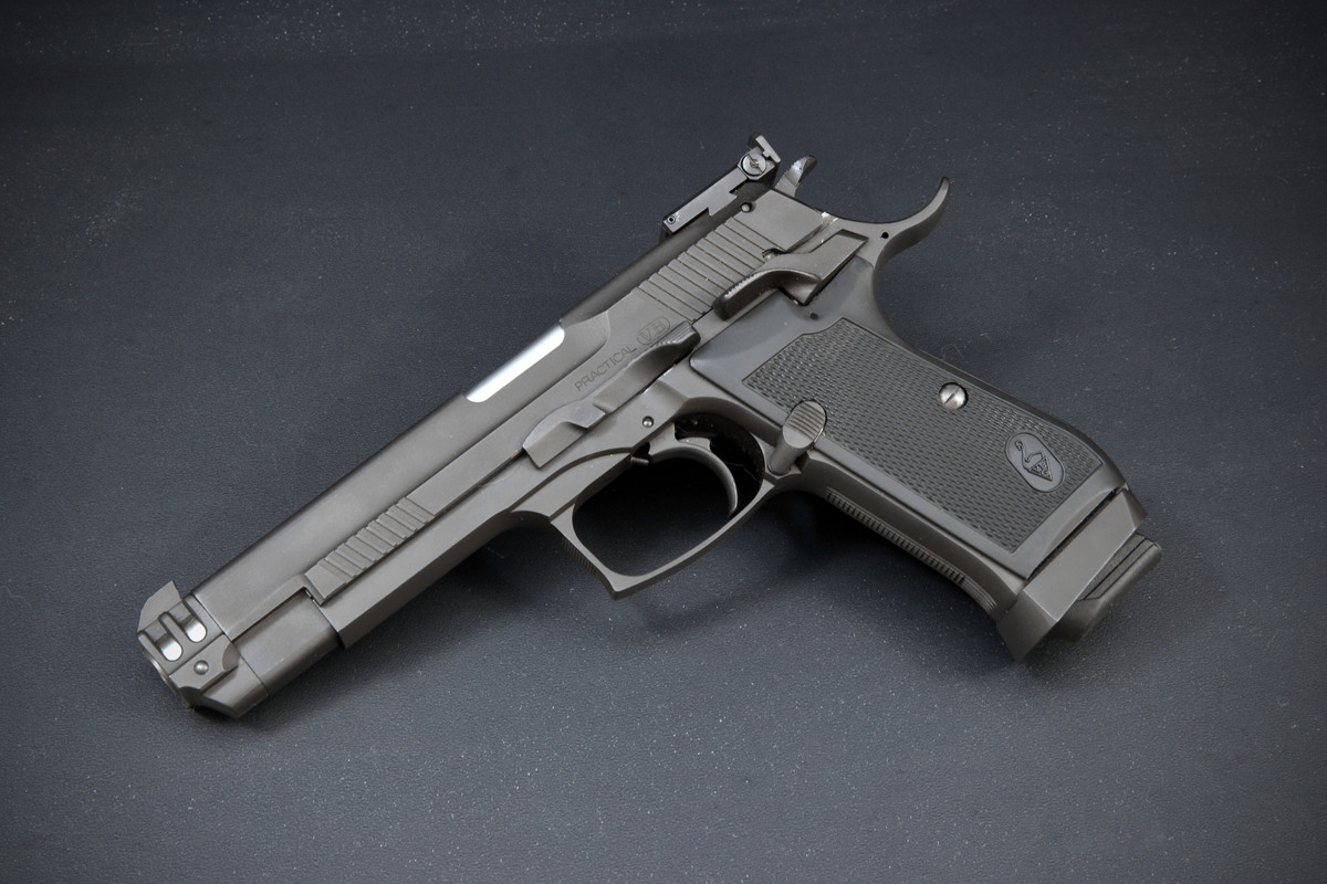 Bernardelli_VB_Practical_9mm_(32795519385)