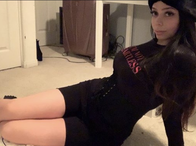 Adeptthebest Hot
