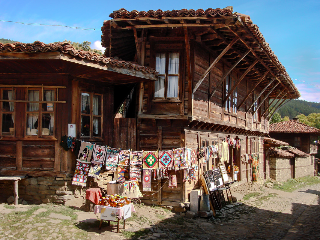[Obrazek: Zheravna-view-1.jpg]
