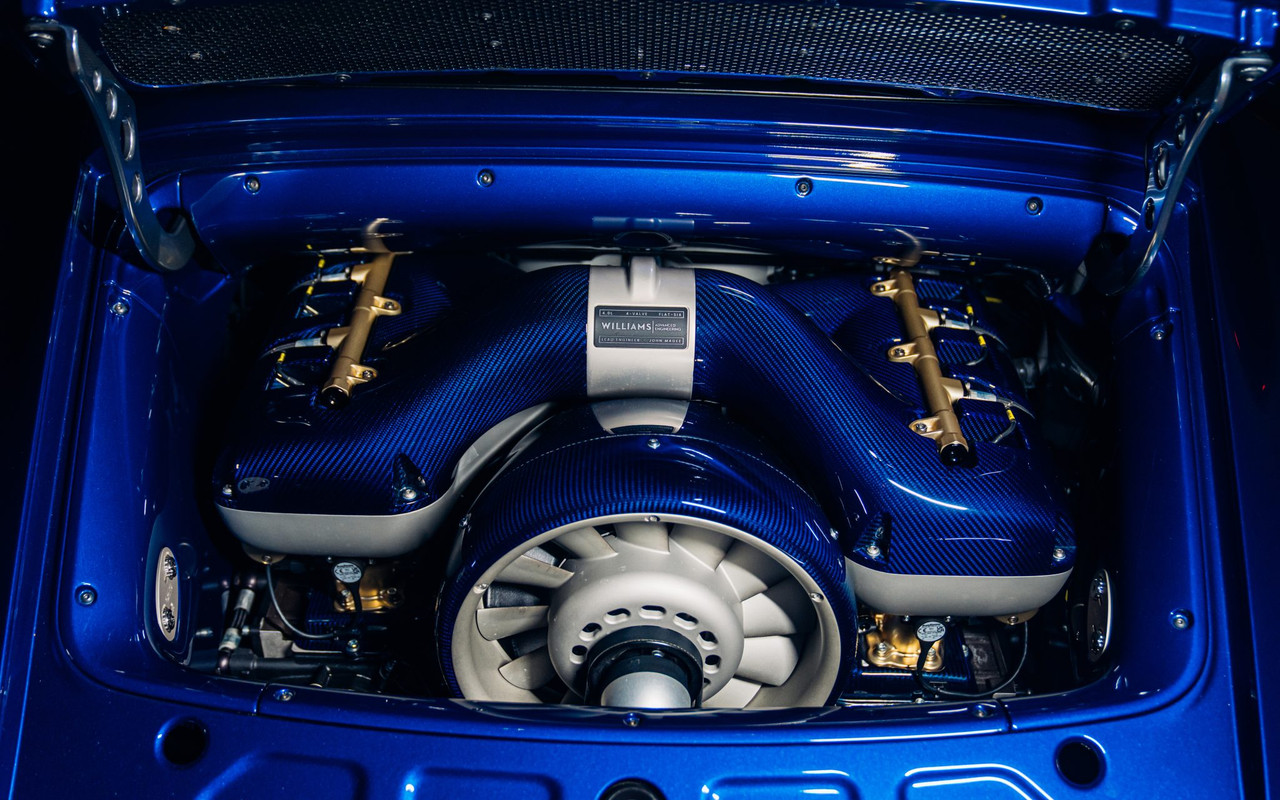 1991-Porsche-911-Reimagined-by-Singer-DLS-1305498-2048x1280.jpg