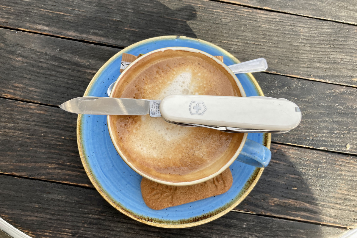 EF412706-CB71-417B-982D-CC8C28B680B0