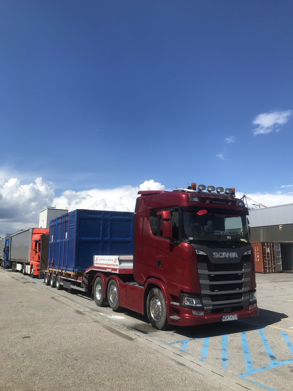 6A432947-6A4F-48F1-8204-97D3AAB4E3F9