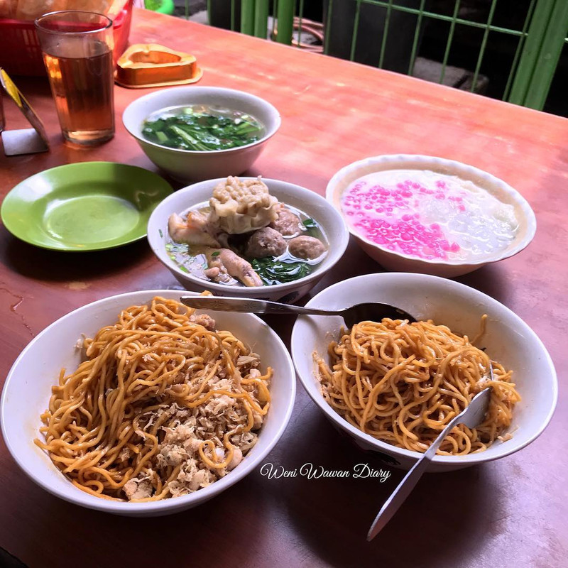Mi Yamin Kedai Bakso Akung