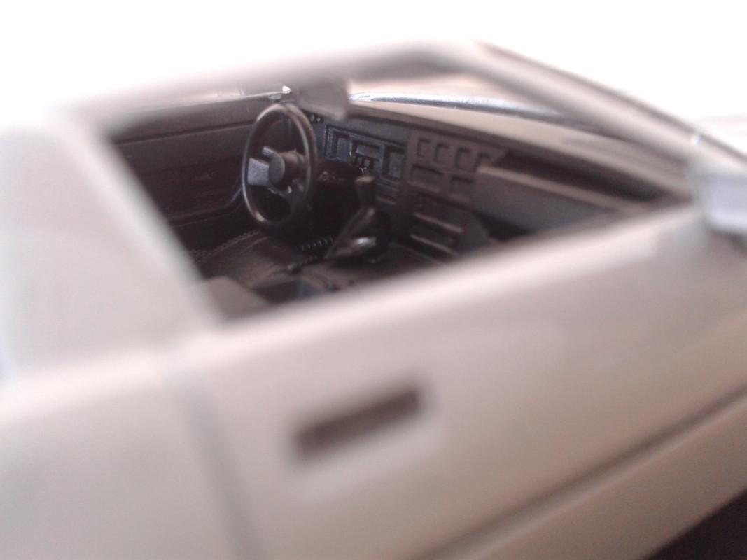 1984 Chevrolet Corvette C4 (Universal Hobbies – nº37 James Bond Car Collection) (16)