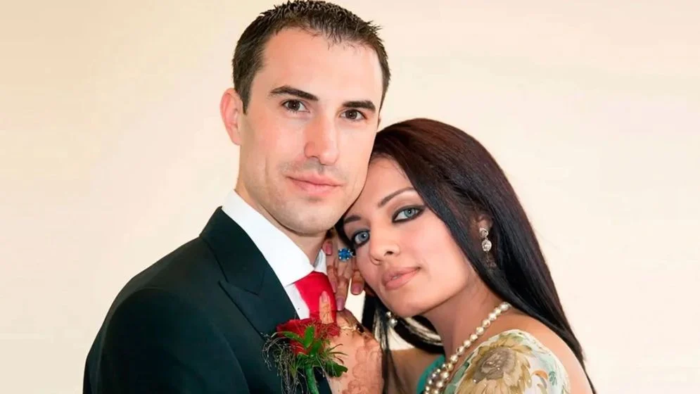 ‘আইনি খরচ না জুটলে বুয়ার কাজ করো’ স্বামীর বিরুদ্ধে বিস্ফোরক অভিযোগ অভিনেত্রীর