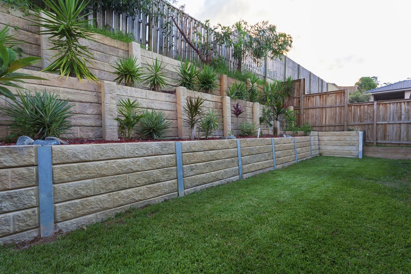 retaining walls 