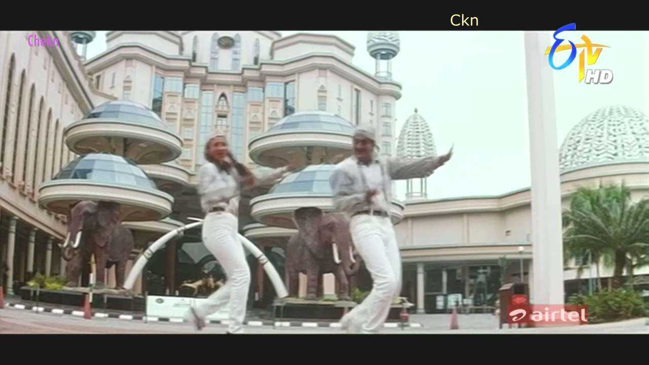 Pilla Nachindi 6 rachana banerji.mkv_000187854